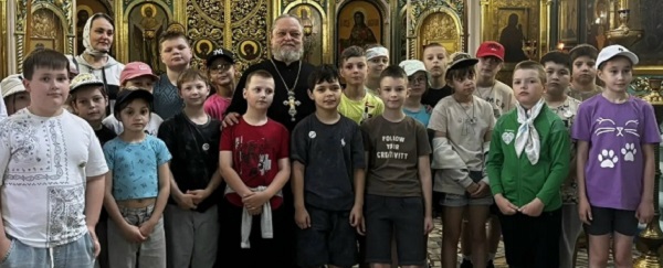Для школьников Летнего оздоровительного лагеря «Лицеист» состоялась экскурсия в храм Покрова Пресвятой Богородицы г. Протвино