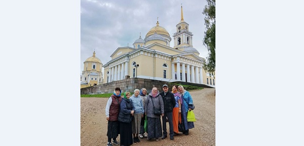 Группа паломников храма Покрова Пресвятой Богородицы г. Протвино совершила паломническую поездку в Нило-Столобенскую пустынь Группа паломников храма Покрова Пресвятой Богородицы г. Протвино совершила паломническую поездку в Нило-Столобенскую пустынь