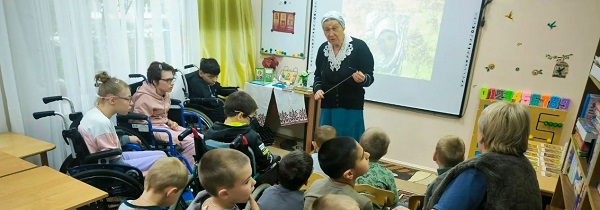 В Реабилитационном центре для детей и подростков с ограниченными возможностями прошло познавательное занятие, посвященное Рождеству Пресвятой Богородицы В Реабилитационном центре для детей и подростков с ограниченными возможностями прошло познавательное занятие, посвященное Рождеству Пресвятой Богородицы